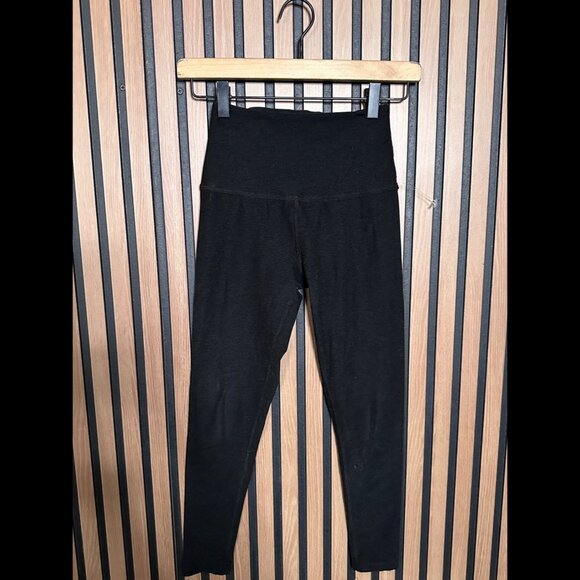 Beyond Yoga Leggings XS Womens Gray Cropped Low Rise Stretch Tight Pants - Picture 1 of 8